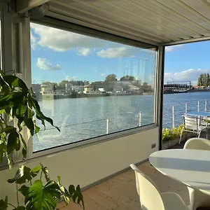  Botel Le Grand Bordeleau Belgien