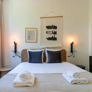 - Maliesingel Apartment