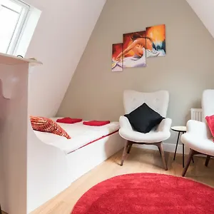  Privatunterkunft Saint Claire Studio's Niederlande