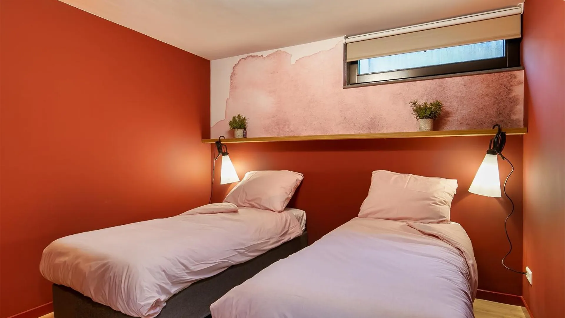 Waterlinie Lodges Utrecht 0*,  Nederland